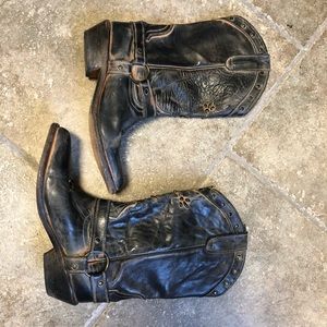 Boots, genuine leather.